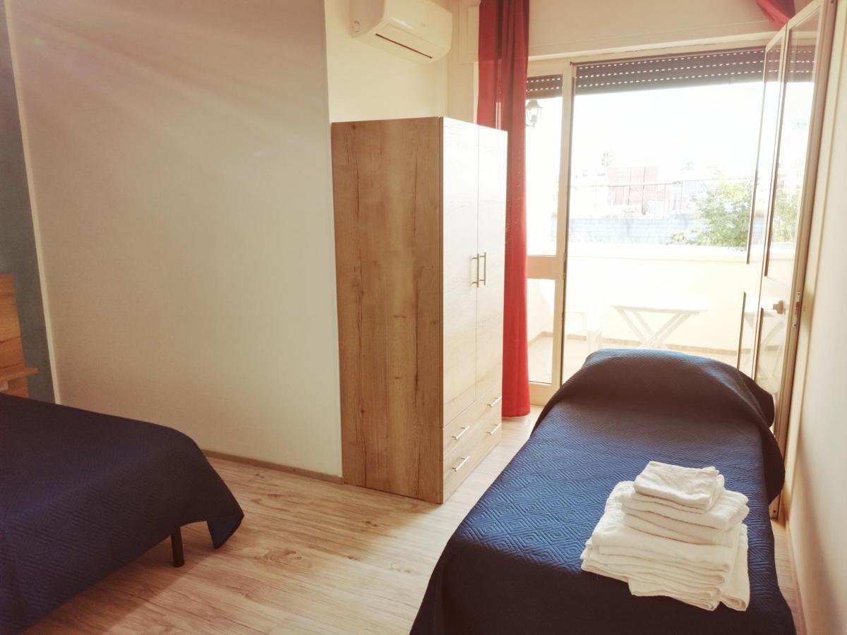 Hotel Via Alessandria à Racale Extérieur photo