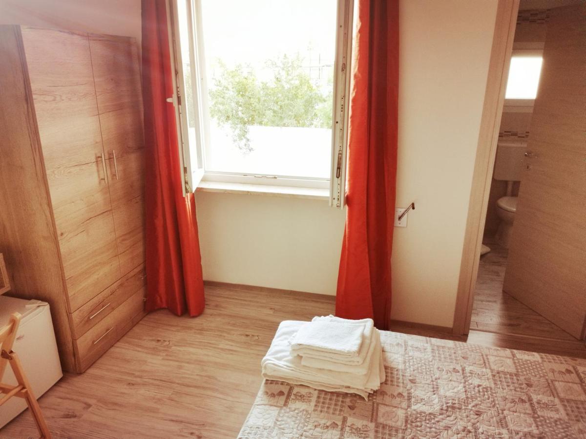 Hotel Via Alessandria à Racale Extérieur photo