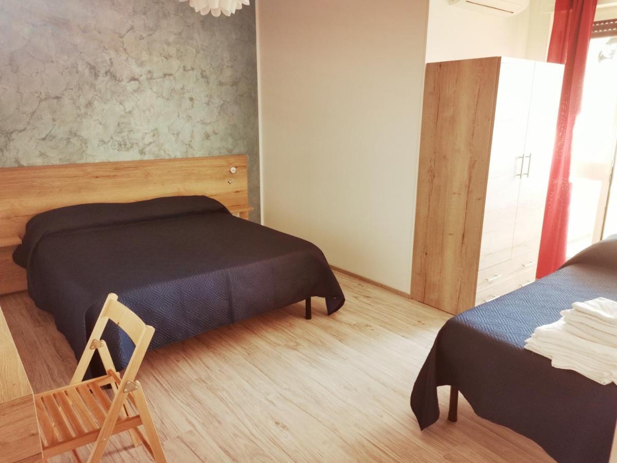 Hotel Via Alessandria à Racale Extérieur photo