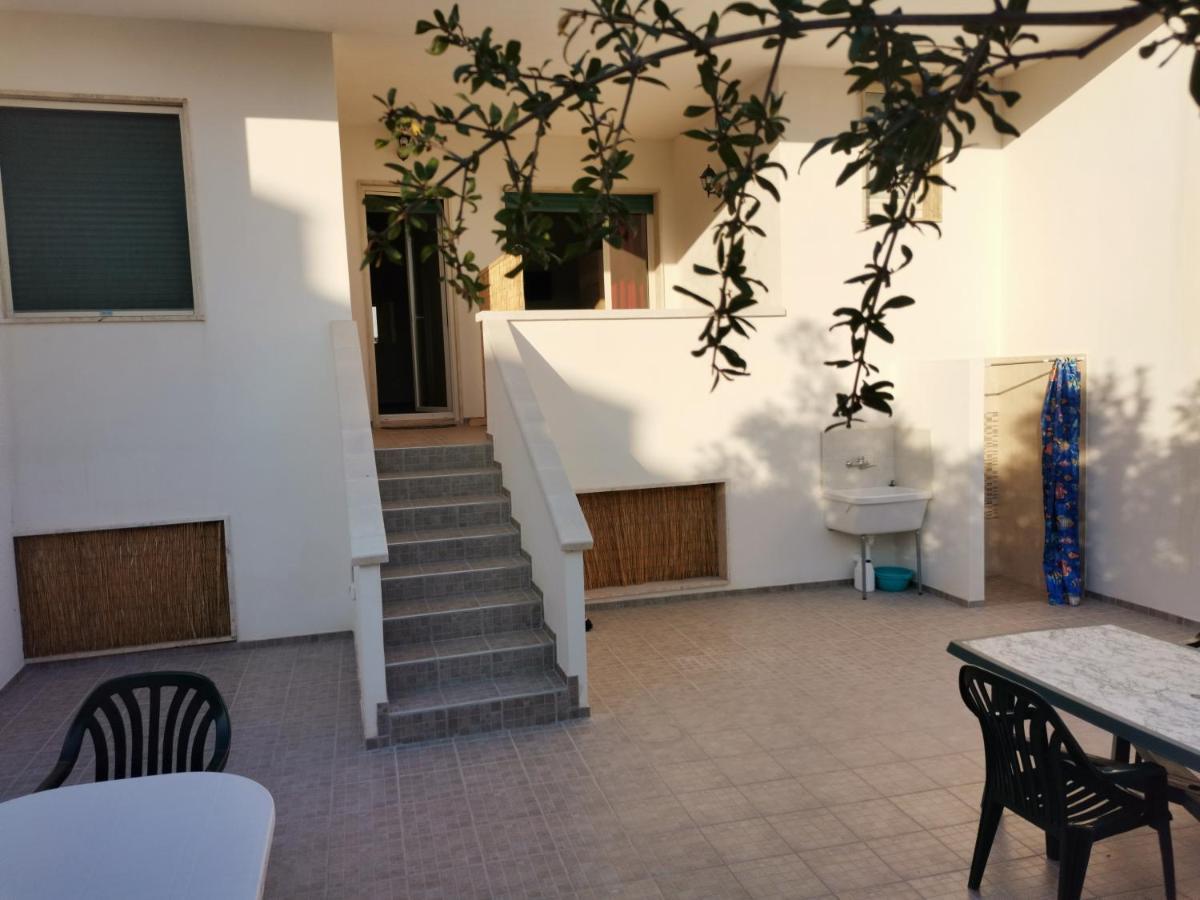 Hotel Via Alessandria à Racale Extérieur photo